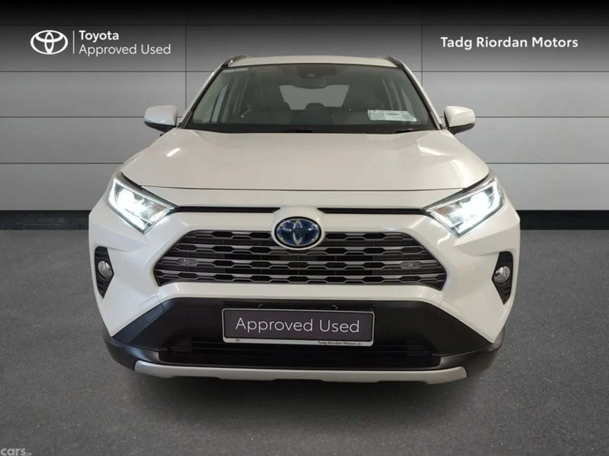 Toyota RAV4 SUV, Petrol Hybrid, 2019, White