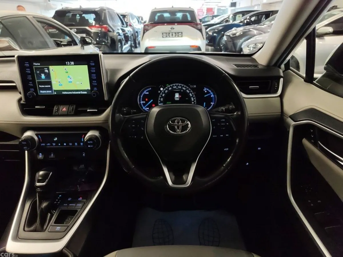 Toyota RAV4 SUV, Petrol Hybrid, 2019, White