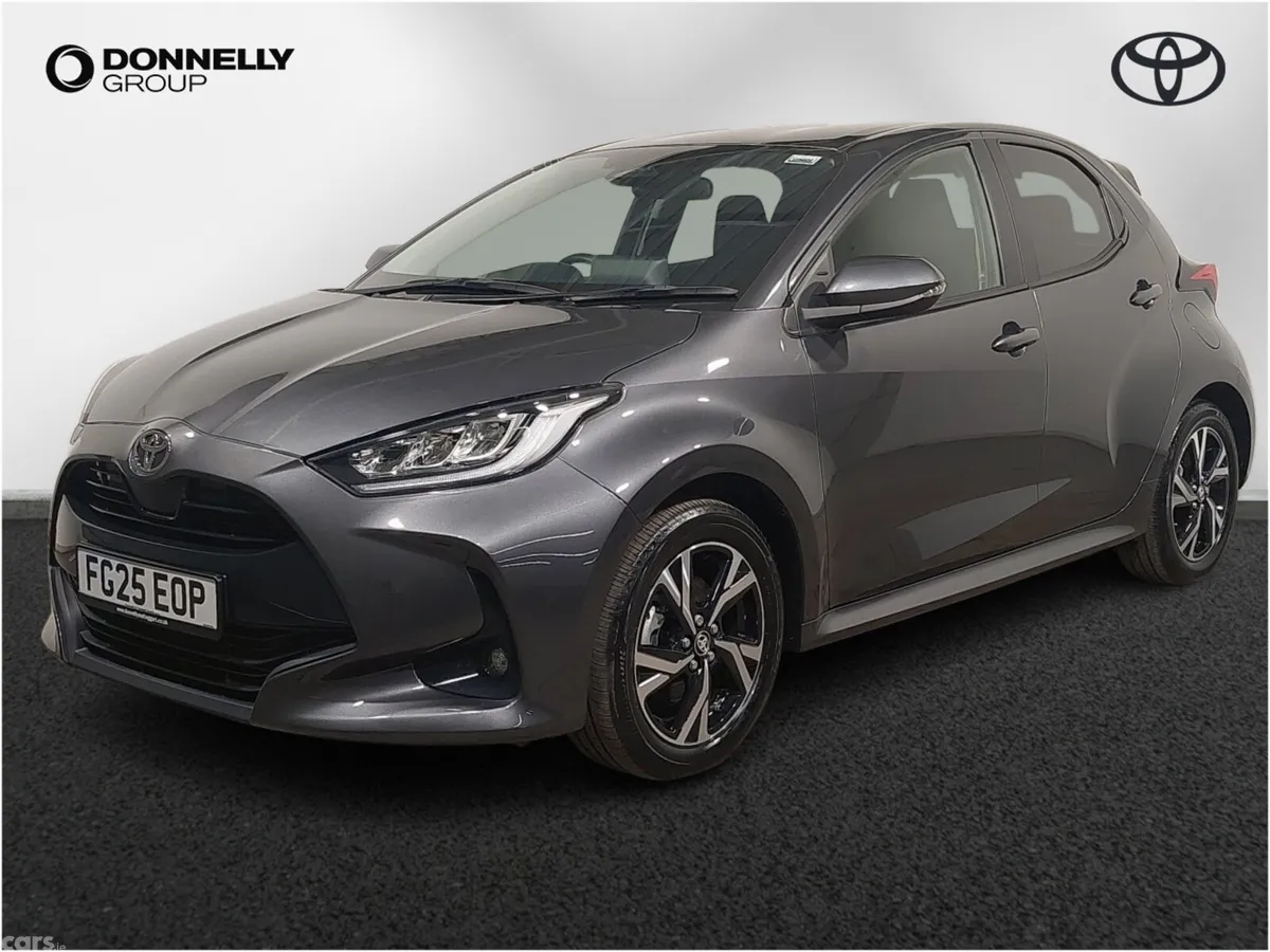 Toyota Yaris Hatchback, Petrol Hybrid, 2025, Grey
