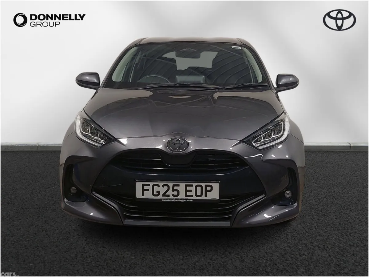 Toyota Yaris Hatchback, Petrol Hybrid, 2025, Grey