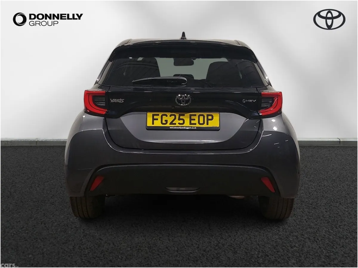 Toyota Yaris Hatchback, Petrol Hybrid, 2025, Grey