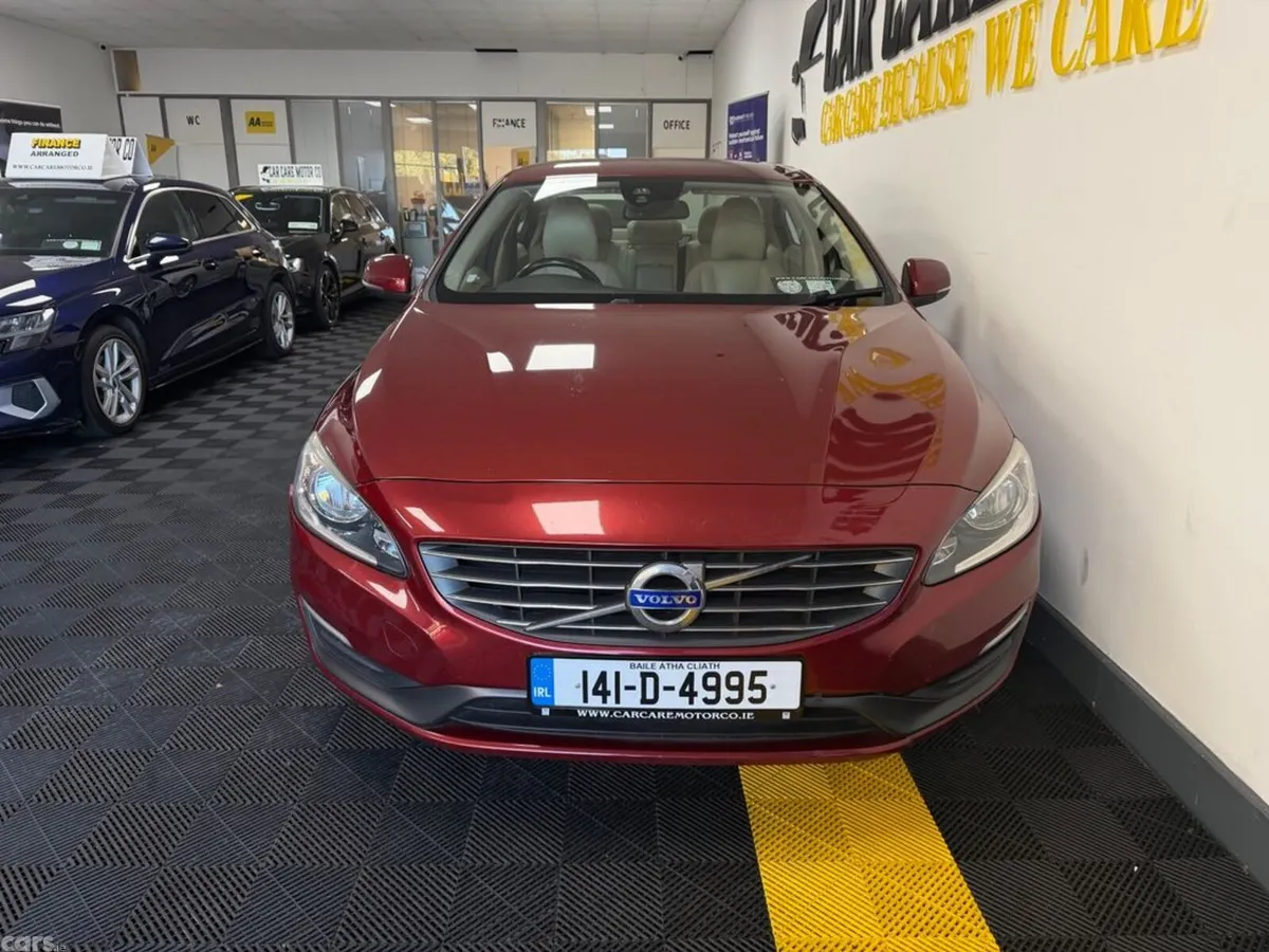 Volvo S60 Saloon, Diesel, 2014, Red