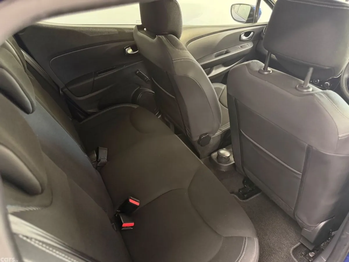 Renault Clio Hatchback, Petrol, 2018, Blue