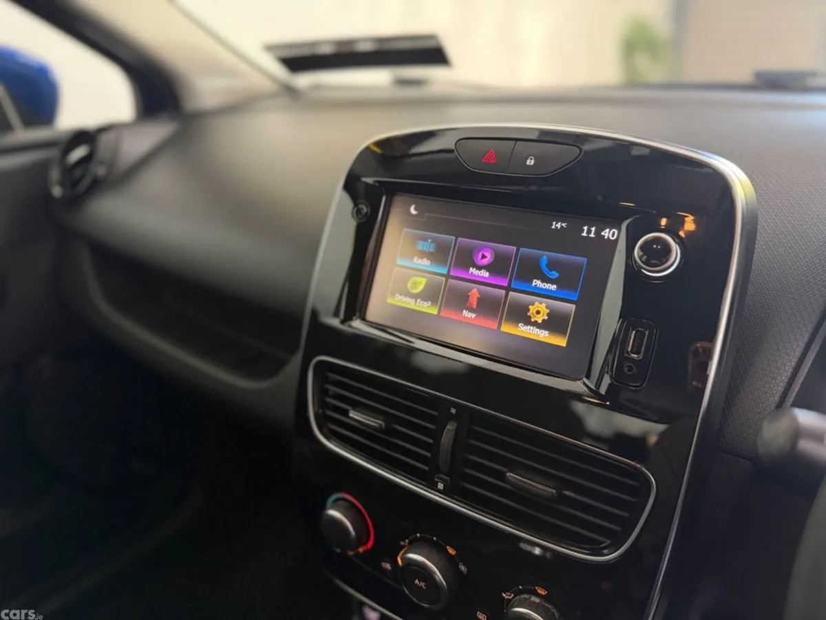 Renault Clio Hatchback, Petrol, 2018, Blue