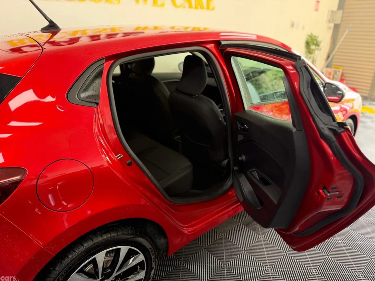 Renault Clio Hatchback, Petrol, 2023, Red