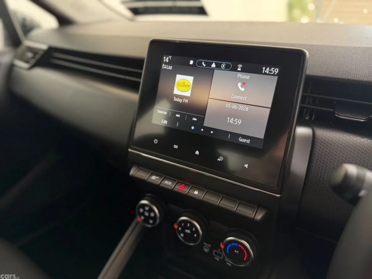 Renault Clio Hatchback, Petrol, 2023, Red