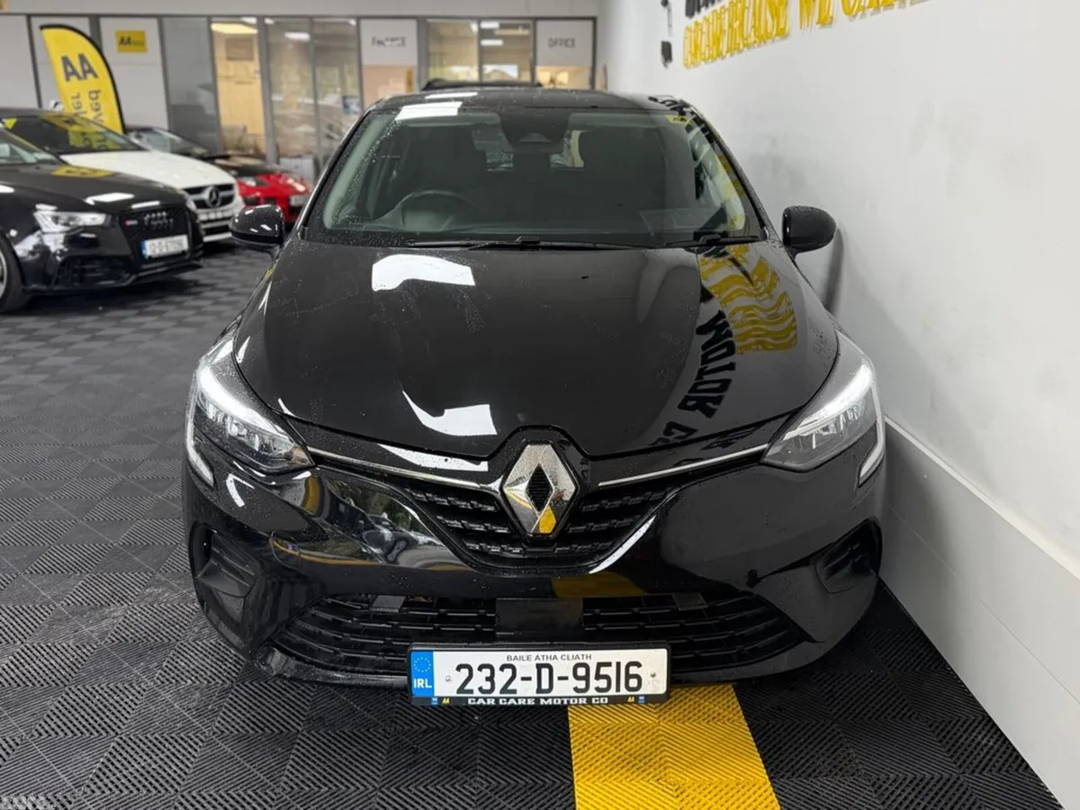 Renault Clio Hatchback, Petrol, 2023, Black