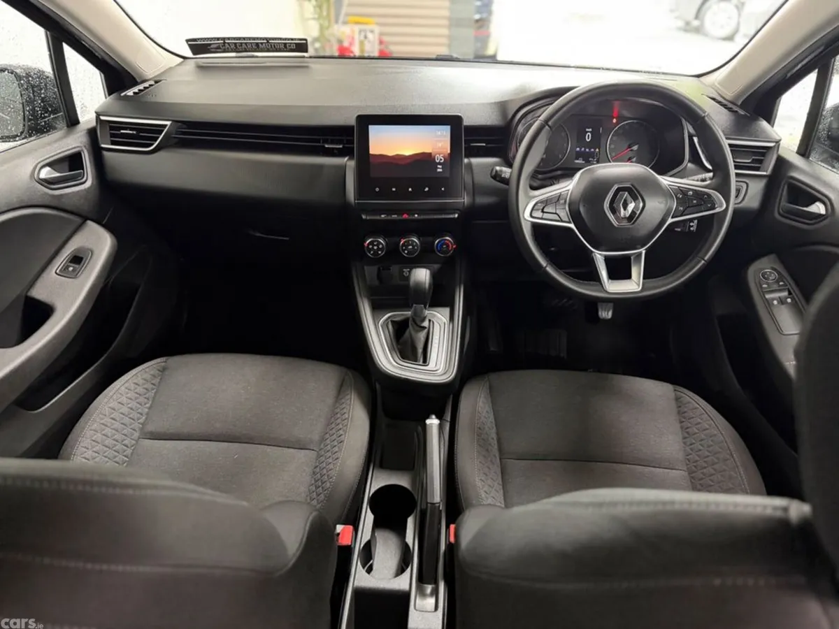Renault Clio Hatchback, Petrol, 2023, Black