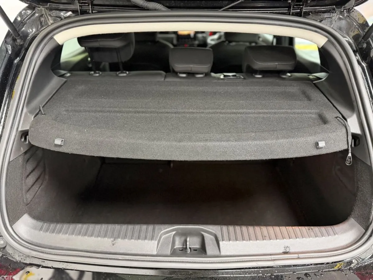Renault Clio Hatchback, Petrol, 2023, Black