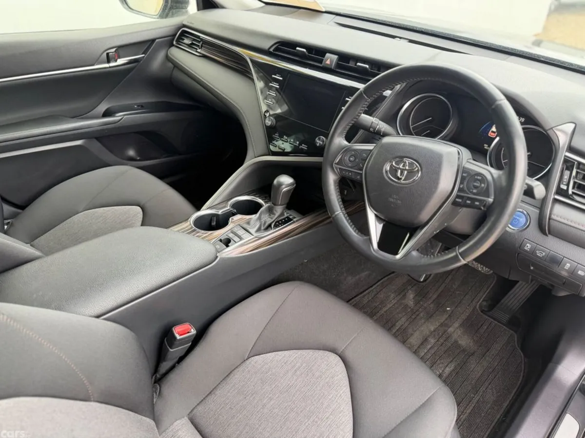 Toyota Camry Saloon, Petrol Hybrid, 2021, Black