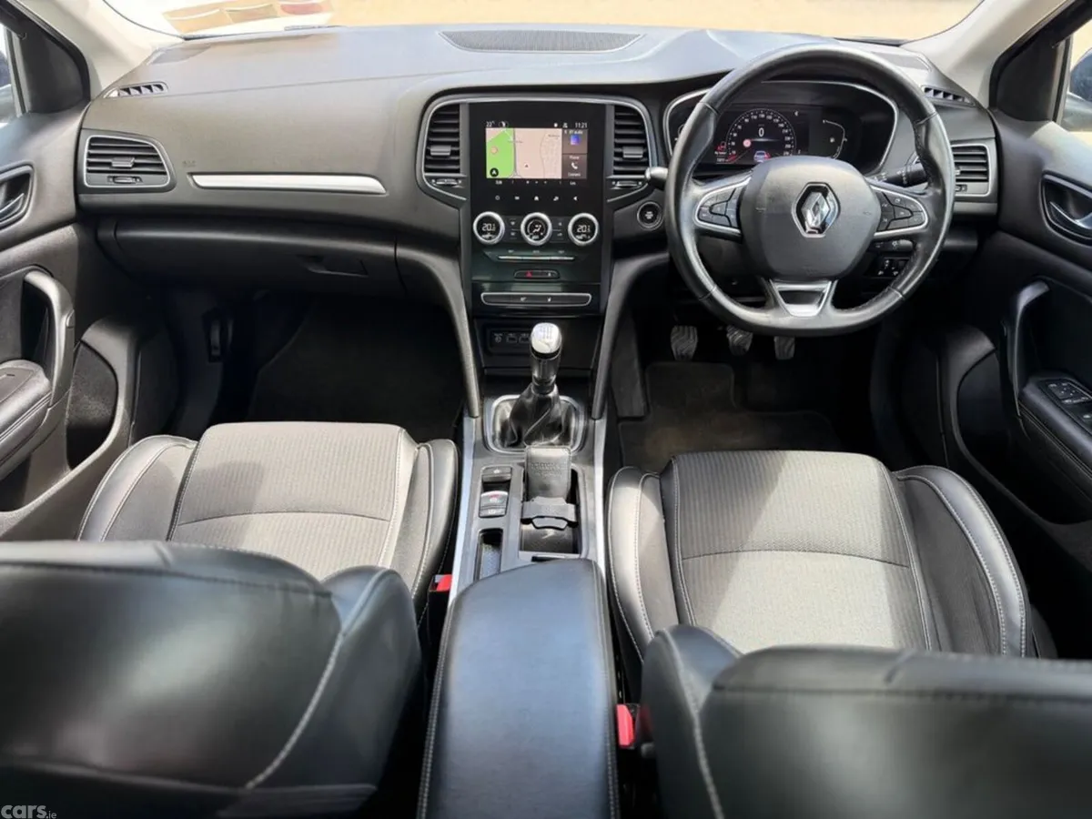 Renault Megane Saloon, Petrol, 2021, Blue