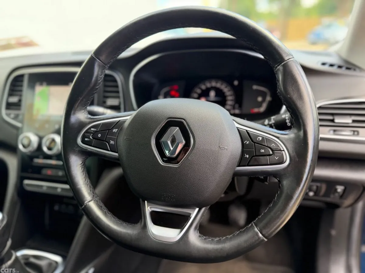 Renault Megane Saloon, Petrol, 2021, Blue