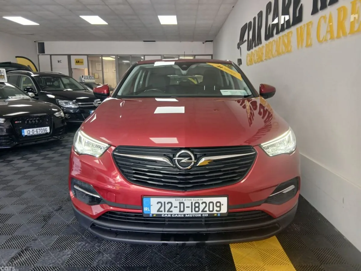 Opel Grandland X MPV, Diesel, 2021, Red