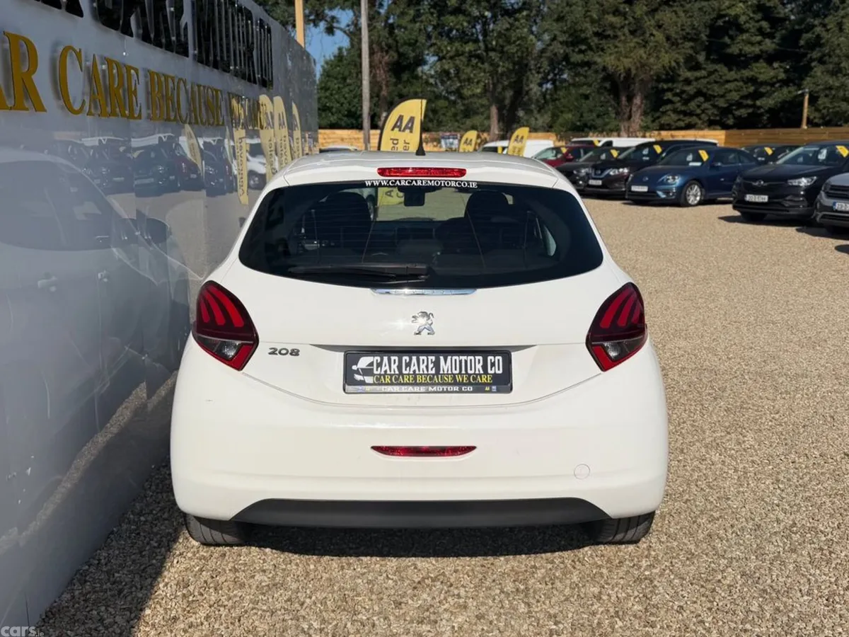 Peugeot 208 Hatchback, Petrol, 2019, White