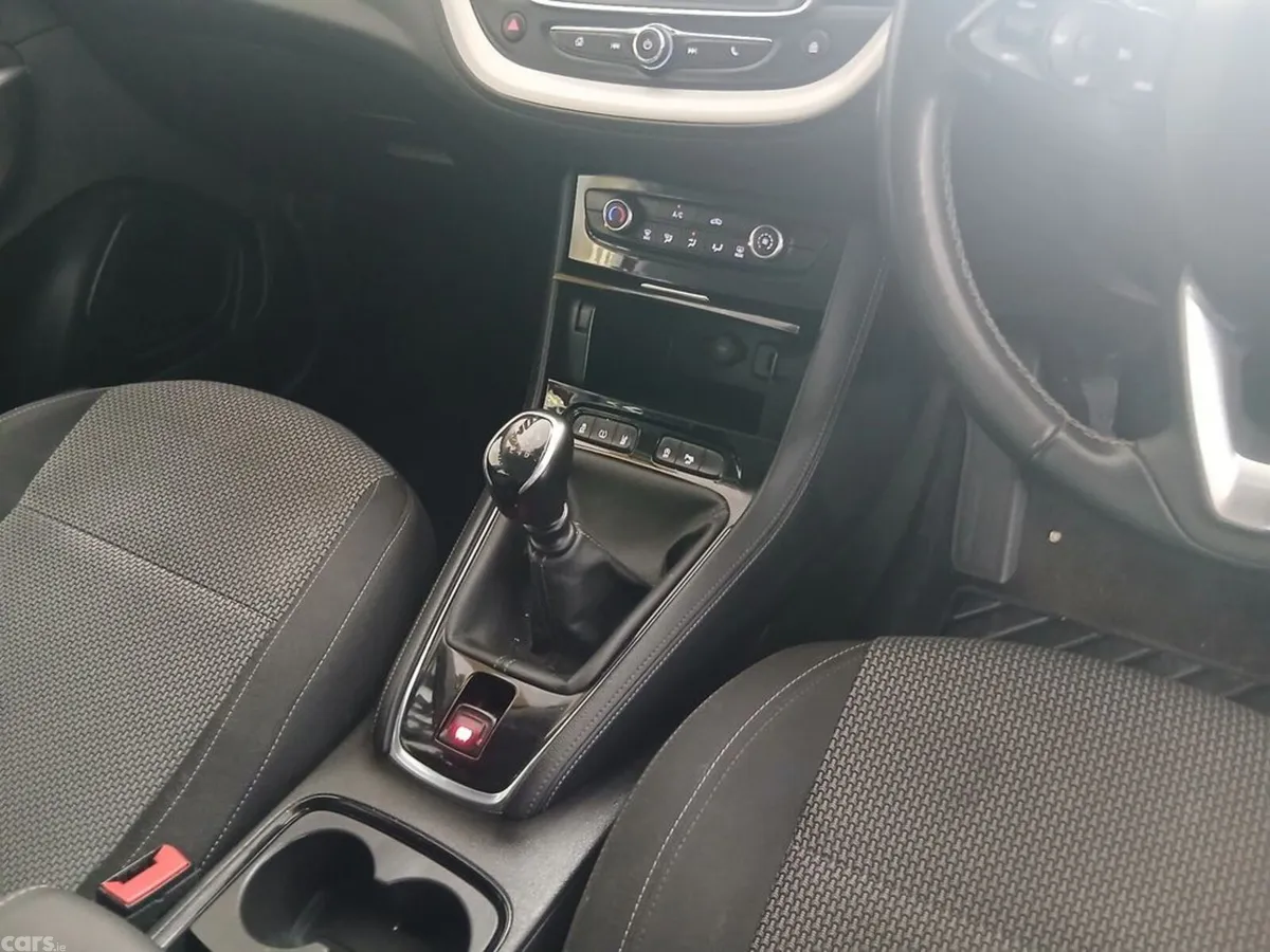 Opel Grandland X MPV, Diesel, 2021, Red
