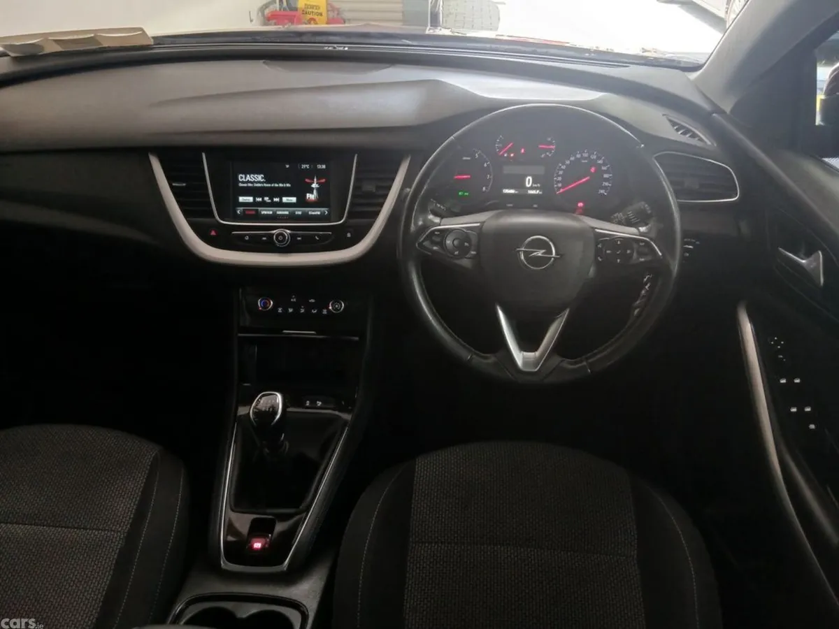 Opel Grandland X MPV, Diesel, 2021, Red