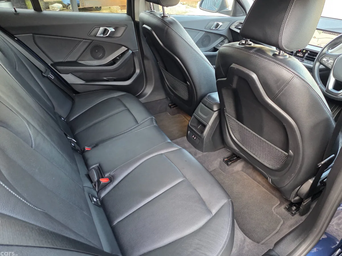 BMW 1-Series Hatchback, Diesel, 2022, Blue