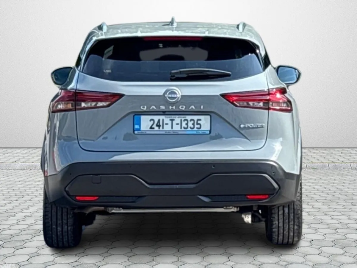 Nissan Qashqai MPV, Petrol Hybrid, 2024, Grey