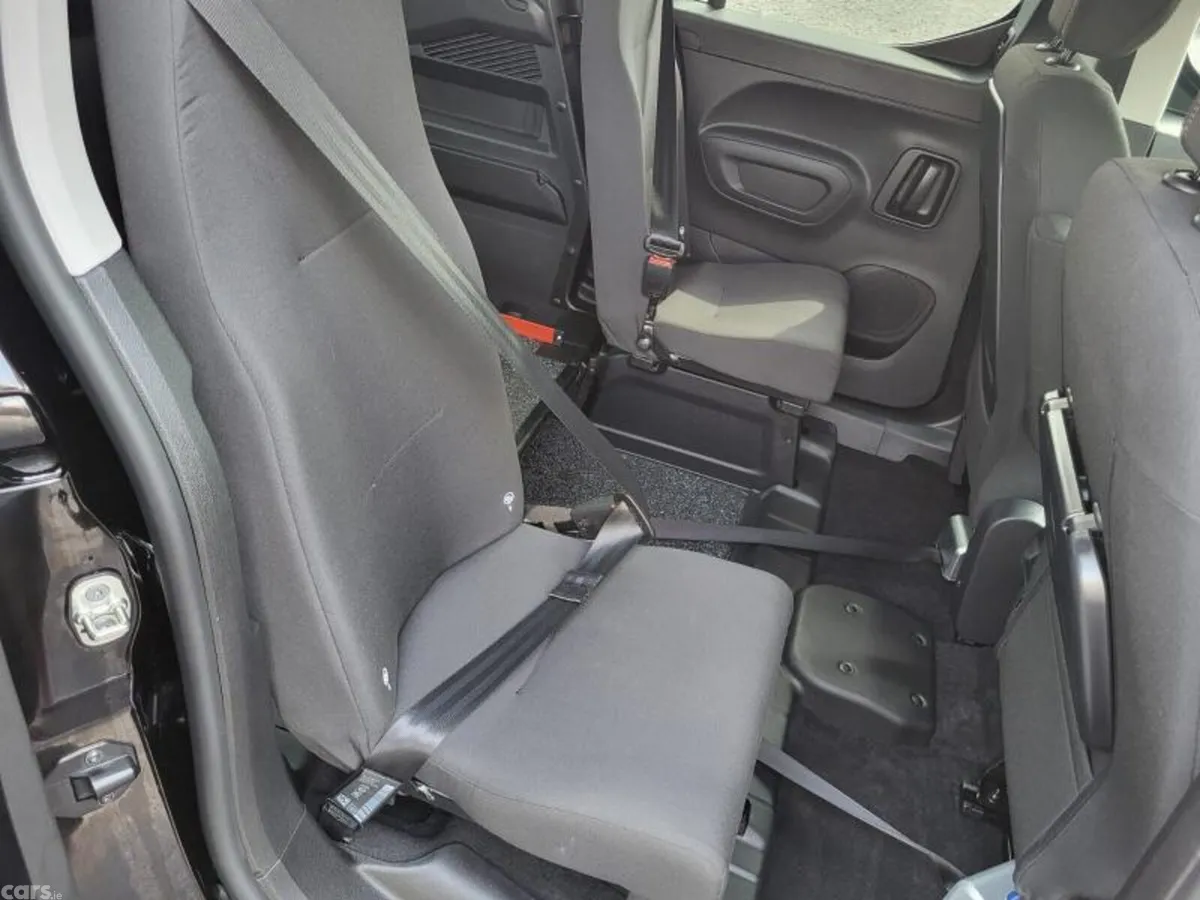 Peugeot Rifter MPV, Diesel, 2026, Black