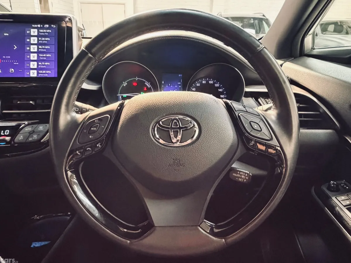 Toyota C-HR SUV, Petrol Hybrid, 2019, Grey
