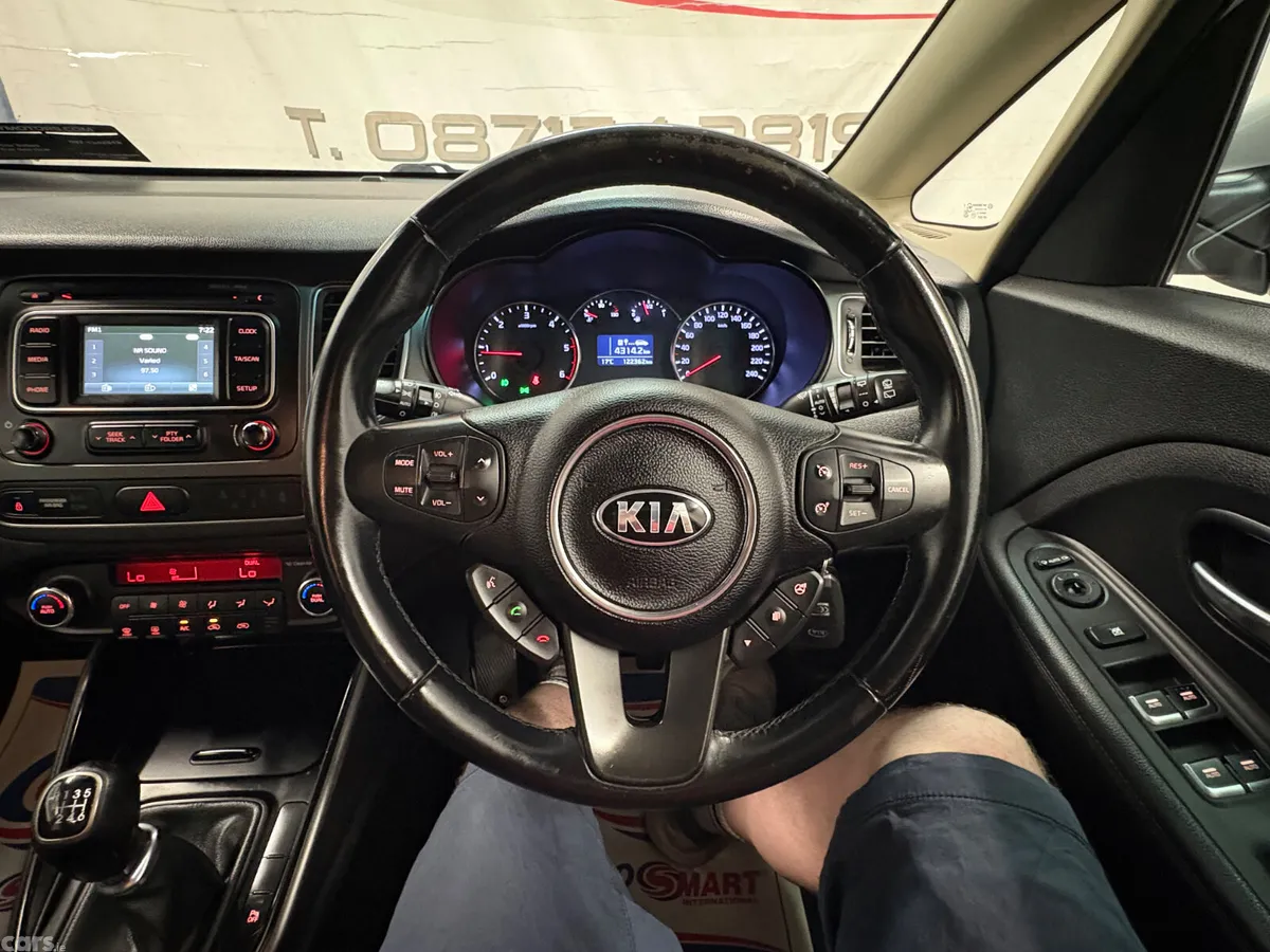 Kia Carens MPV, Diesel, 2015, Silver