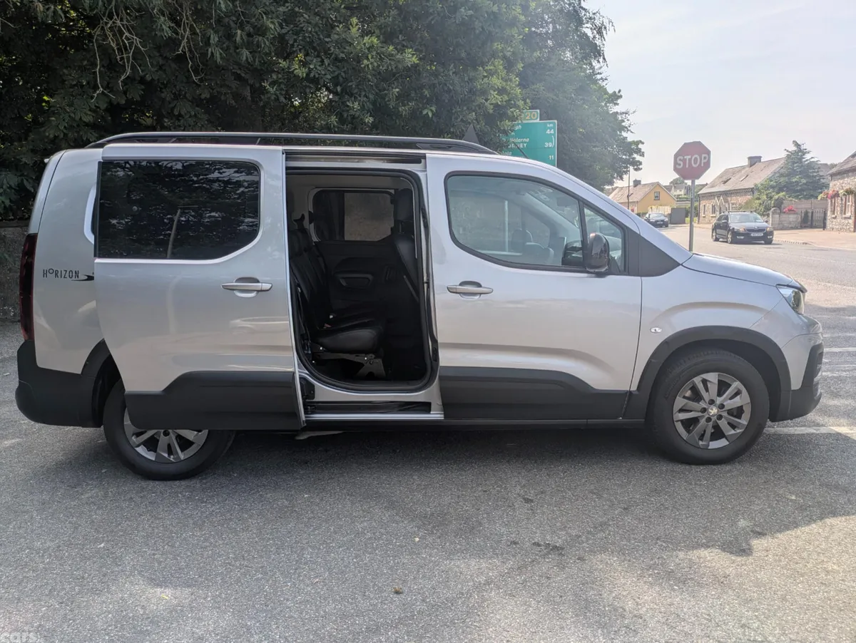 Peugeot Rifter MPV, Diesel, 2023, Grey