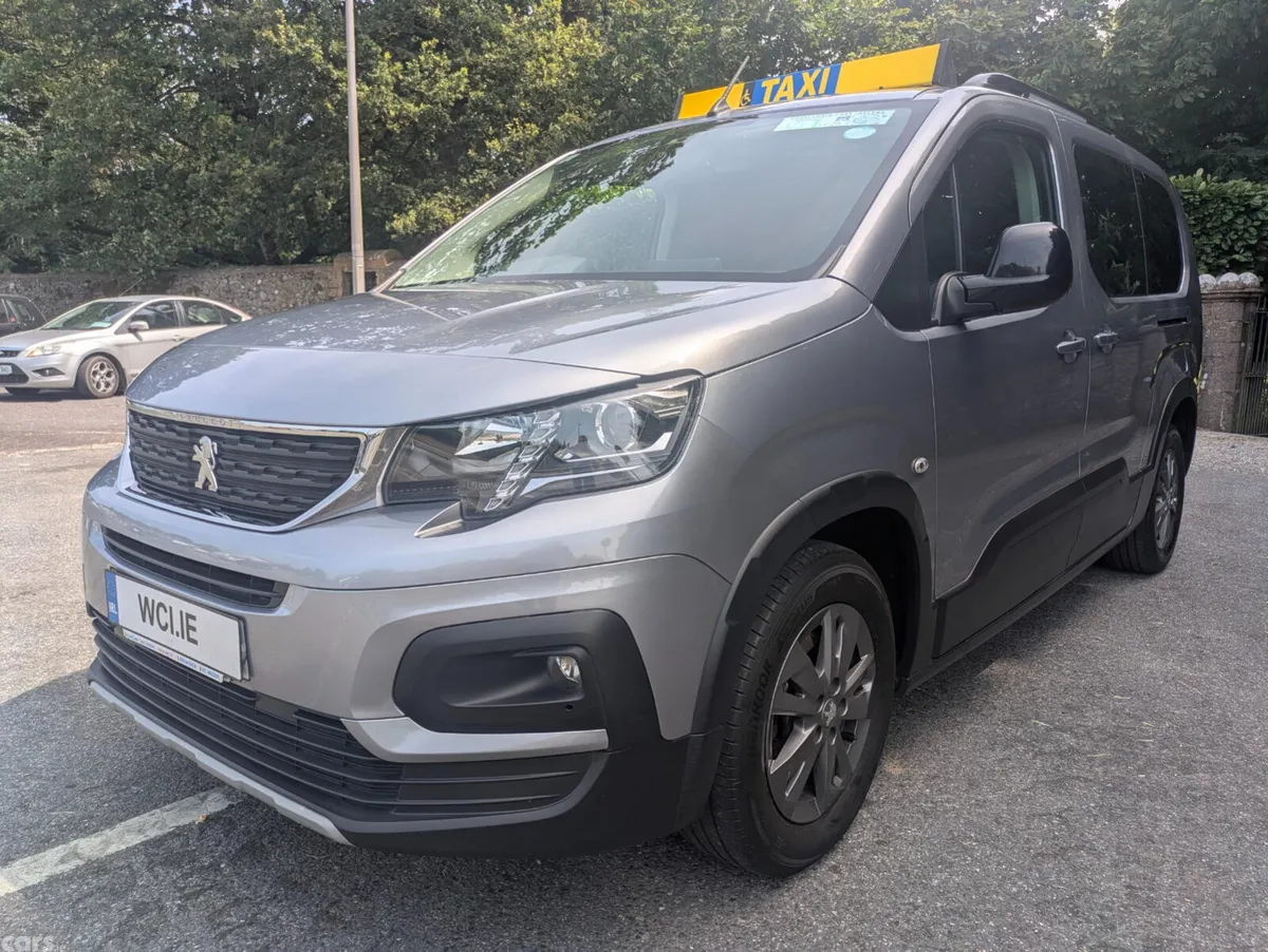 Peugeot Rifter MPV, Diesel, 2023, Grey