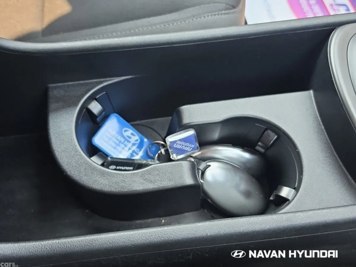 Hyundai KONA MPV, Petrol, 2024, Grey