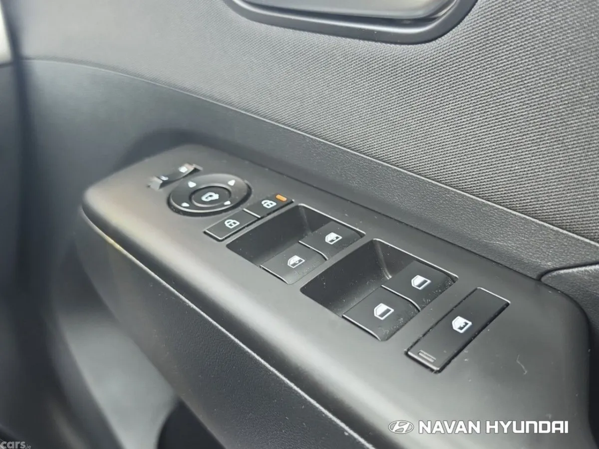 Hyundai KONA MPV, Petrol, 2024, Grey