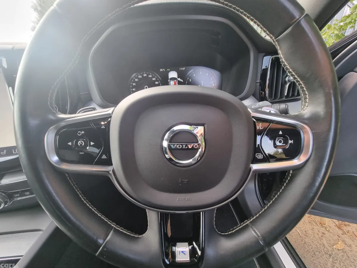 Volvo XC60 SUV, Petrol Plug-in Hybrid, 2020, Black