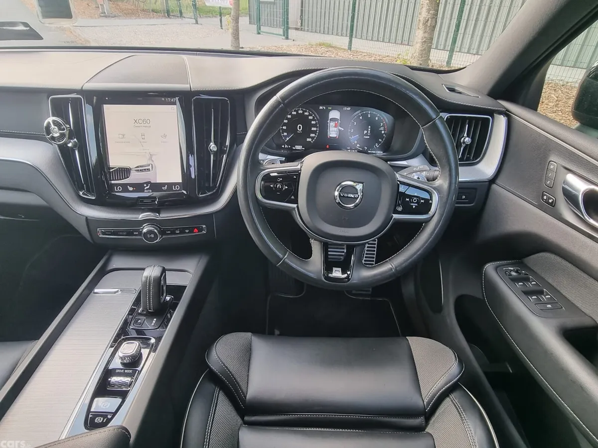 Volvo XC60 SUV, Petrol Plug-in Hybrid, 2020, Black