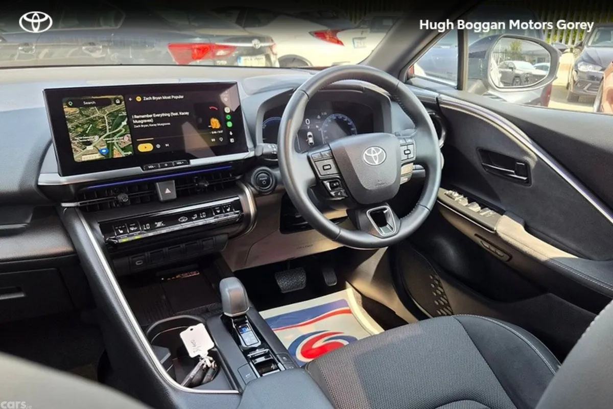 Toyota C-HR SUV, Petrol Hybrid, 2024, Grey