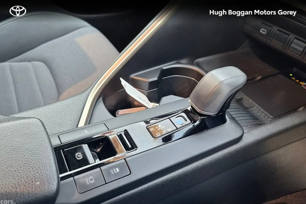 Toyota C-HR SUV, Petrol Hybrid, 2024, Grey