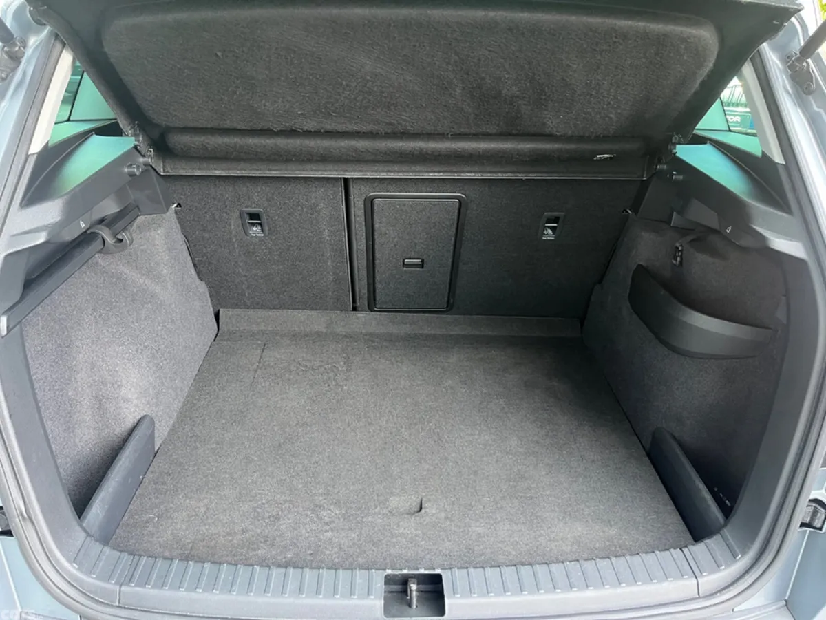 Skoda Karoq SUV, Petrol, 2021, Grey