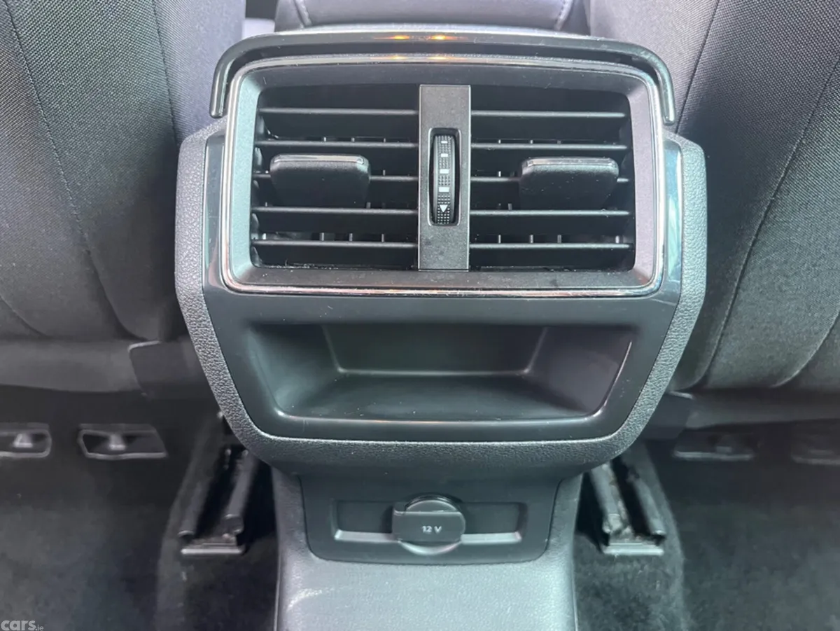 Skoda Karoq SUV, Petrol, 2021, Grey