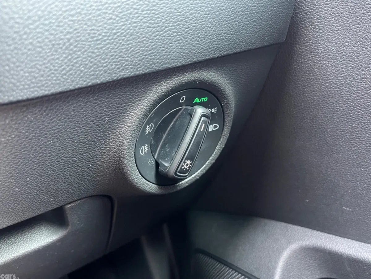 Skoda Karoq SUV, Petrol, 2021, Grey