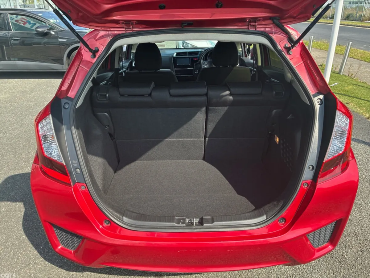 Honda Fit Hatchback, Petrol Hybrid, 2016, Red