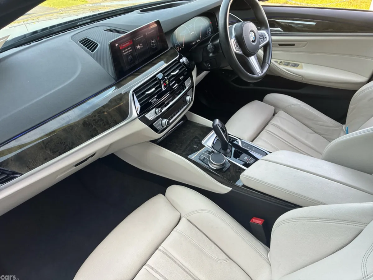 BMW 5-Series Saloon, Petrol Plug-in Hybrid, 2020, Black