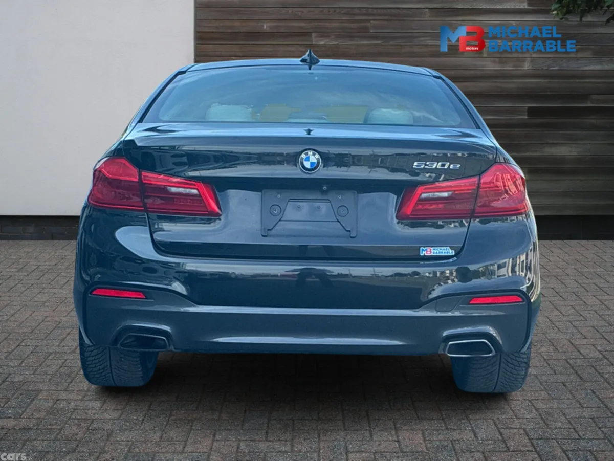 BMW 5-Series Saloon, Petrol Plug-in Hybrid, 2020, Black