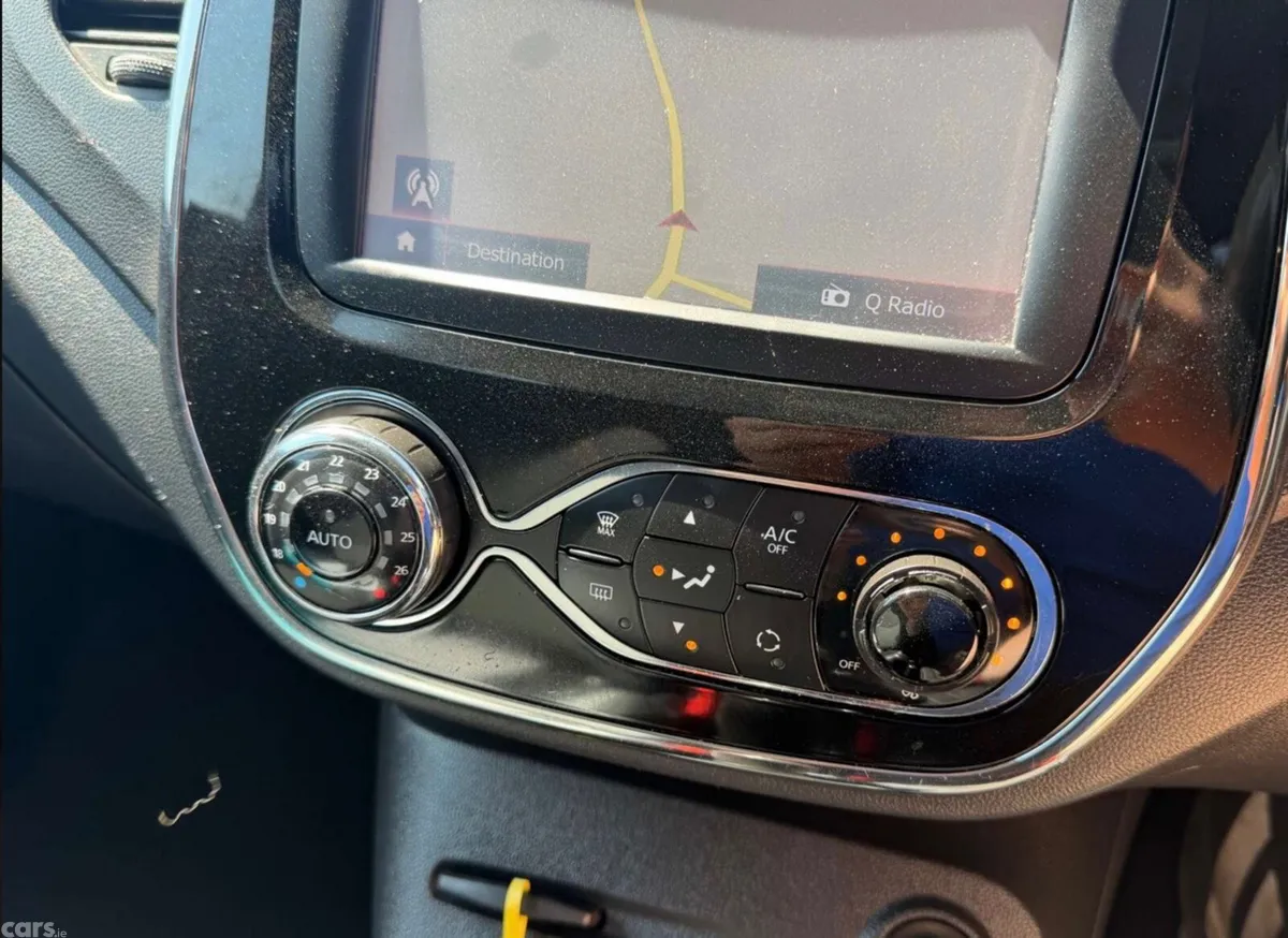 Renault Captur SUV, Diesel, 2017, Orange