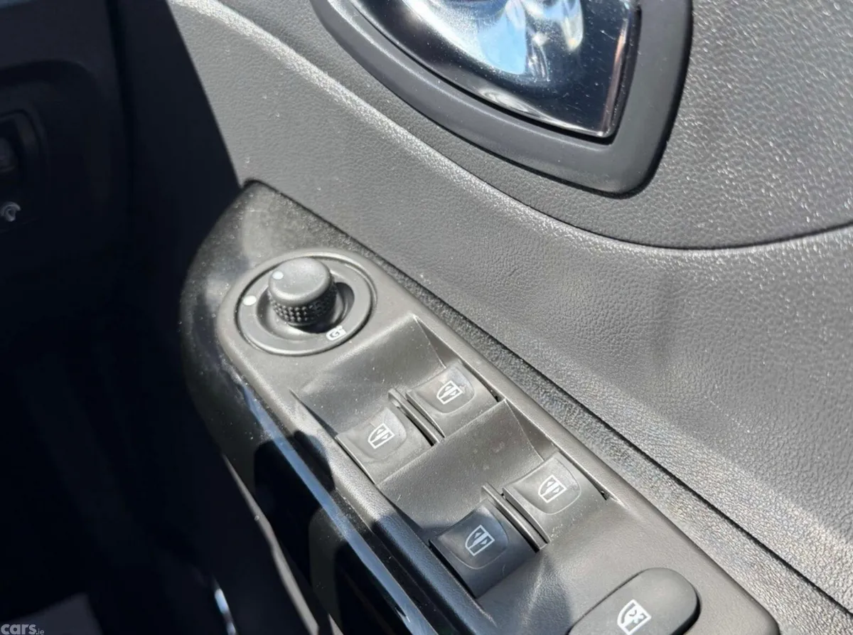 Renault Captur SUV, Diesel, 2017, Orange