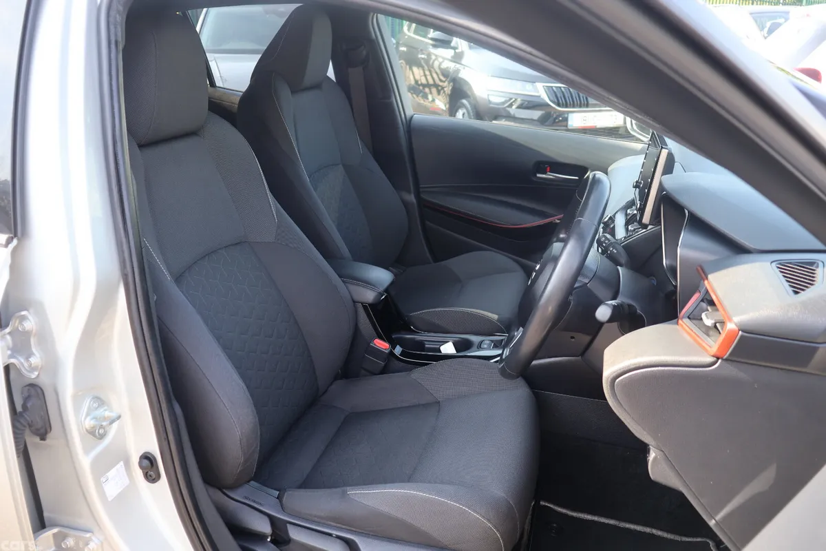 Toyota Corolla Hatchback, Petrol Hybrid, 2019, Grey