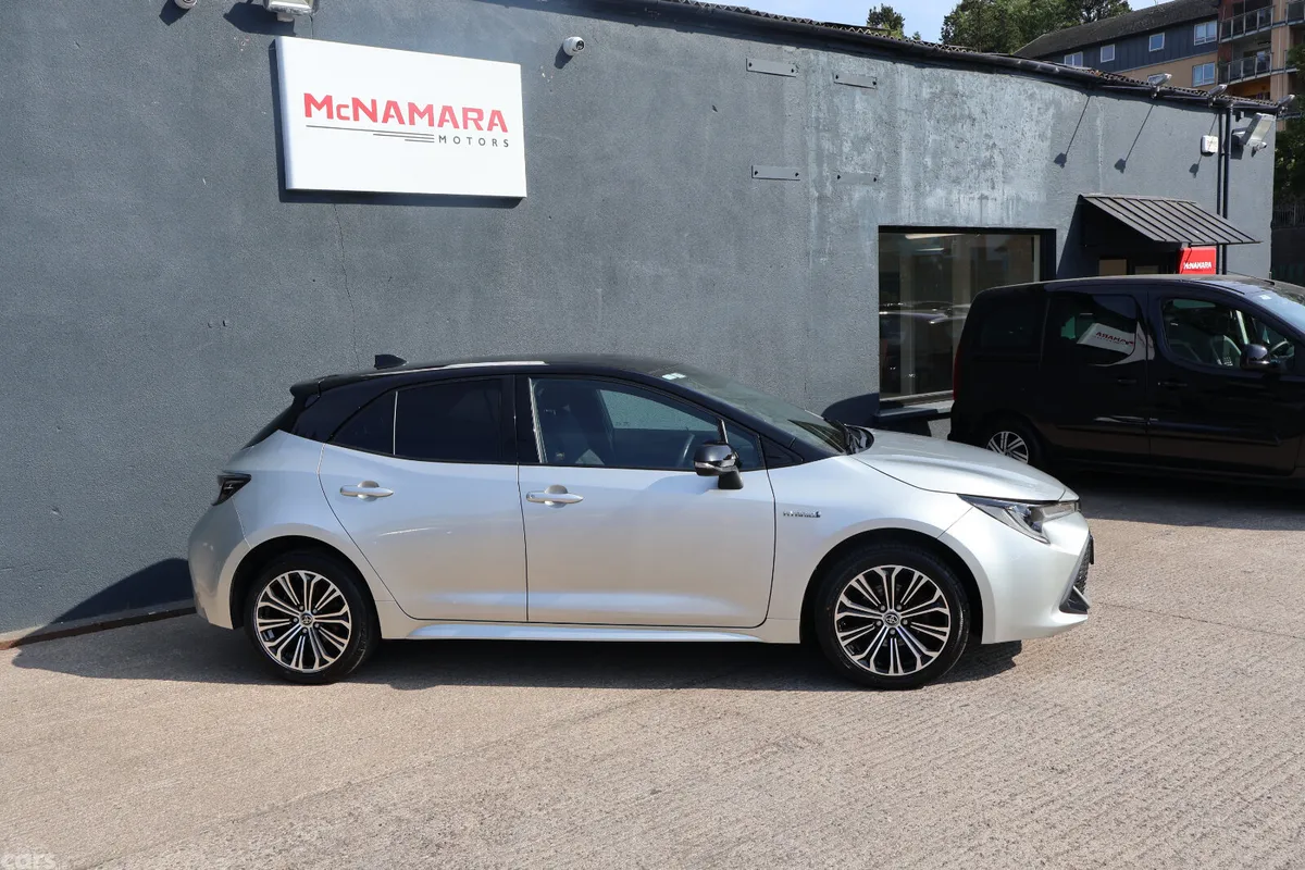 Toyota Corolla Hatchback, Petrol Hybrid, 2019, Grey