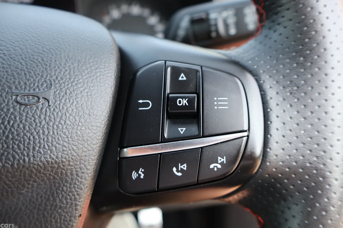 Ford Focus Hatchback, Petrol, 2020, Red