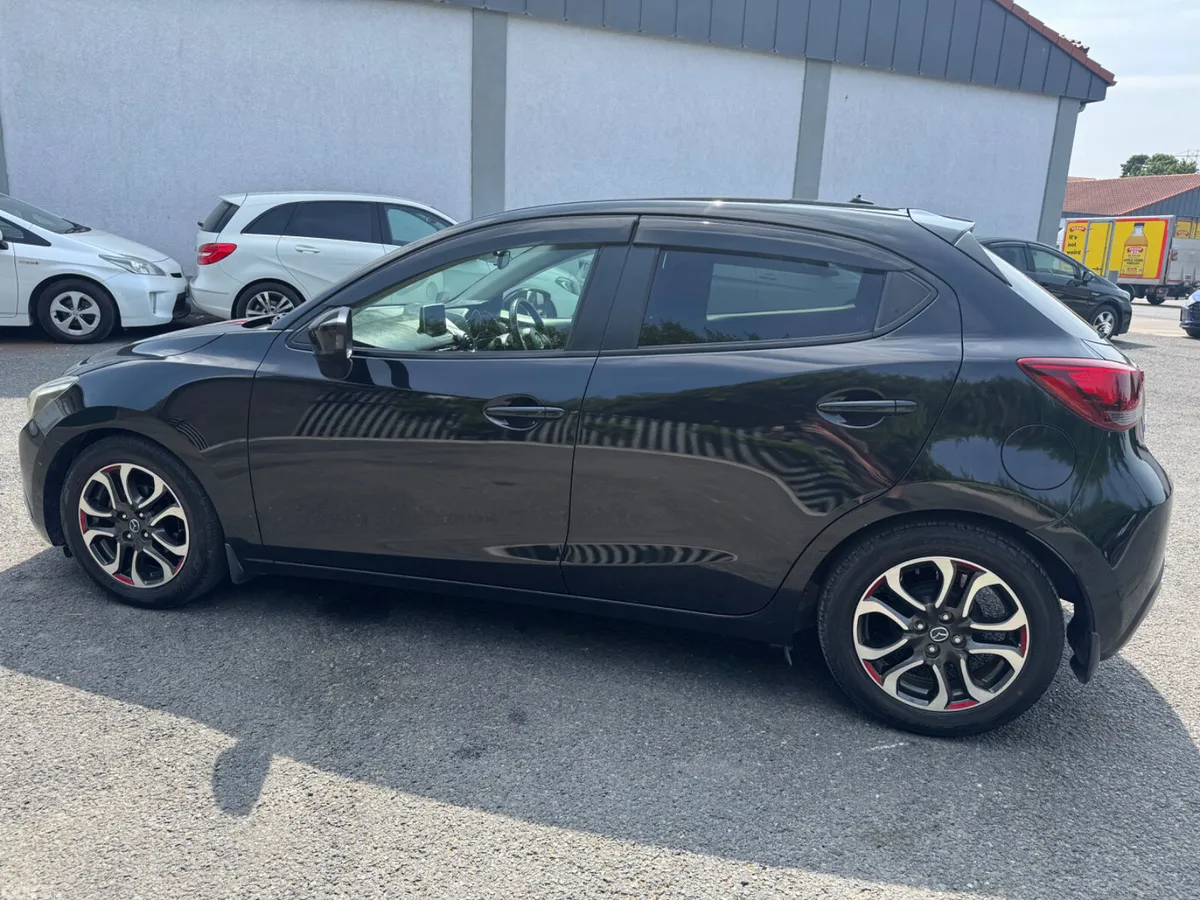 Mazda Demio Hatchback, Diesel, 2015, Black