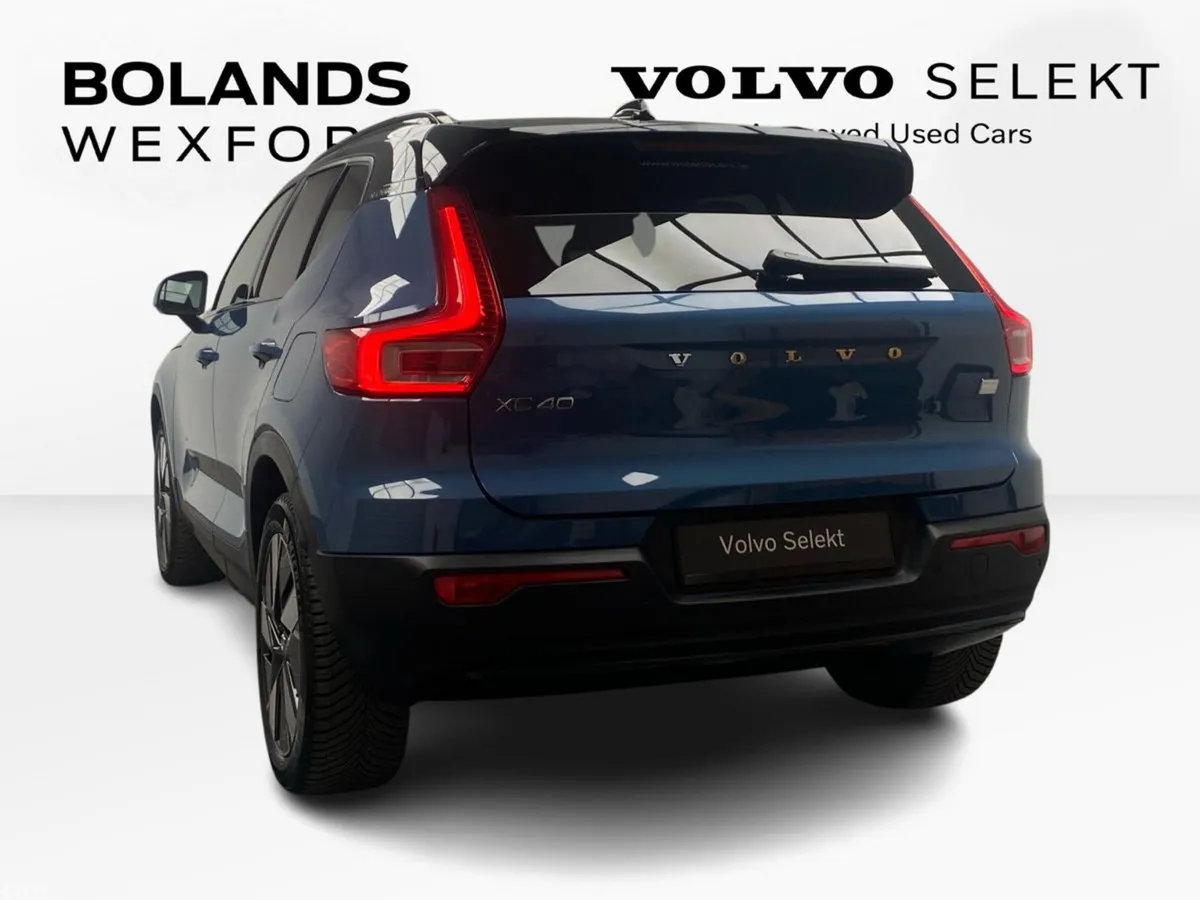Volvo XC40 Estate, Electric, 2023, Blue