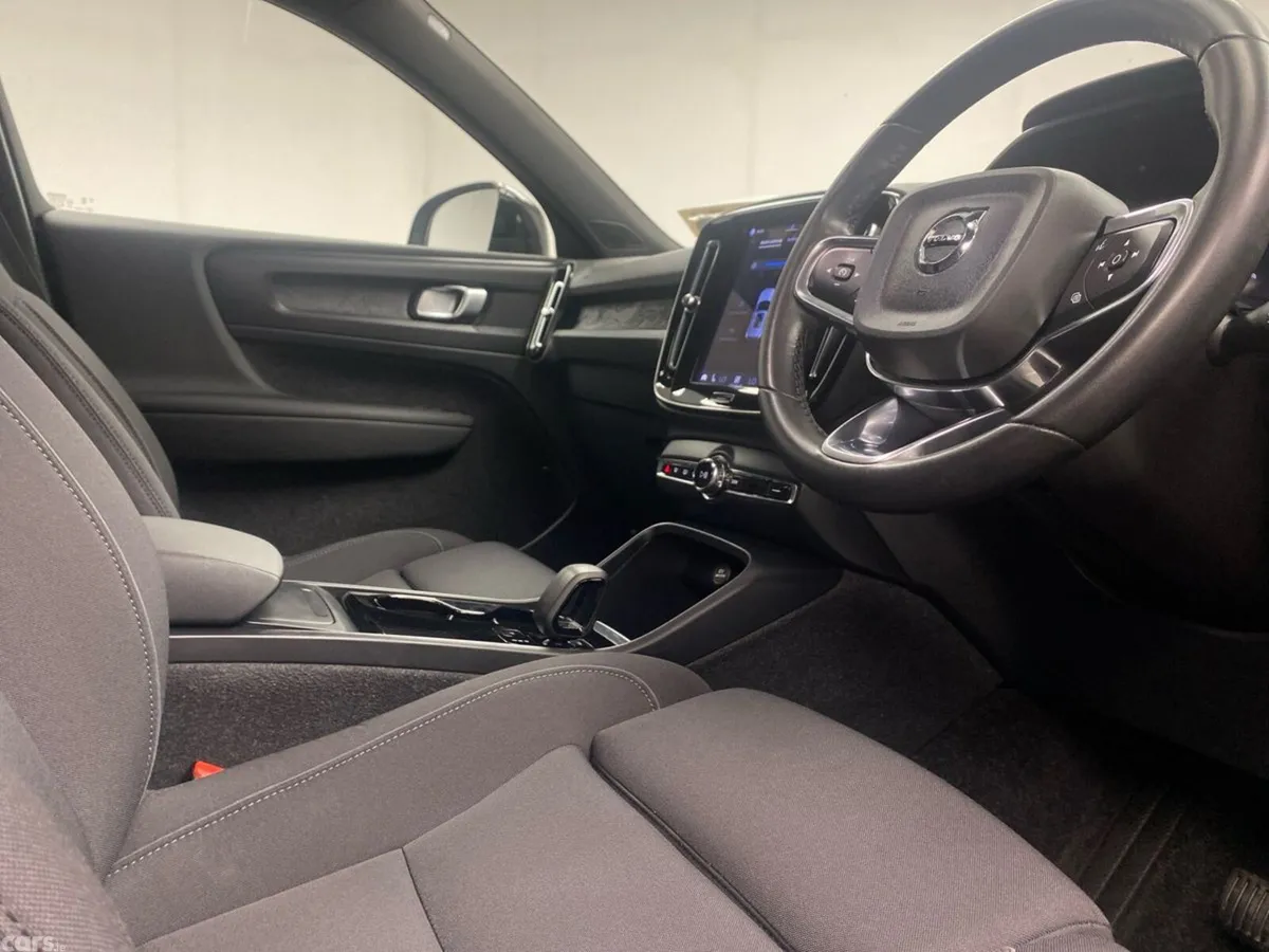 Volvo XC40 Estate, Electric, 2023, Blue