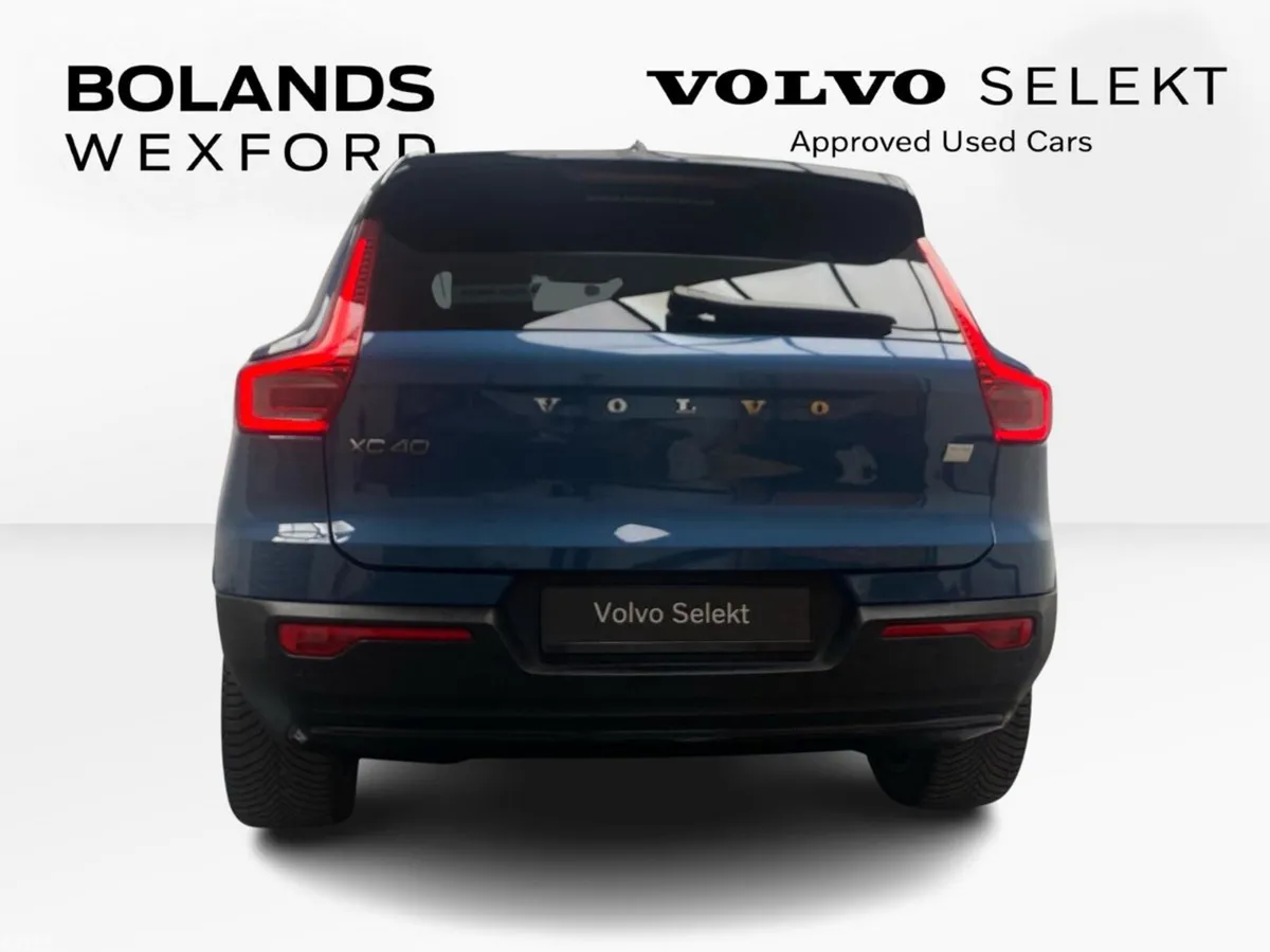 Volvo XC40 Estate, Electric, 2023, Blue