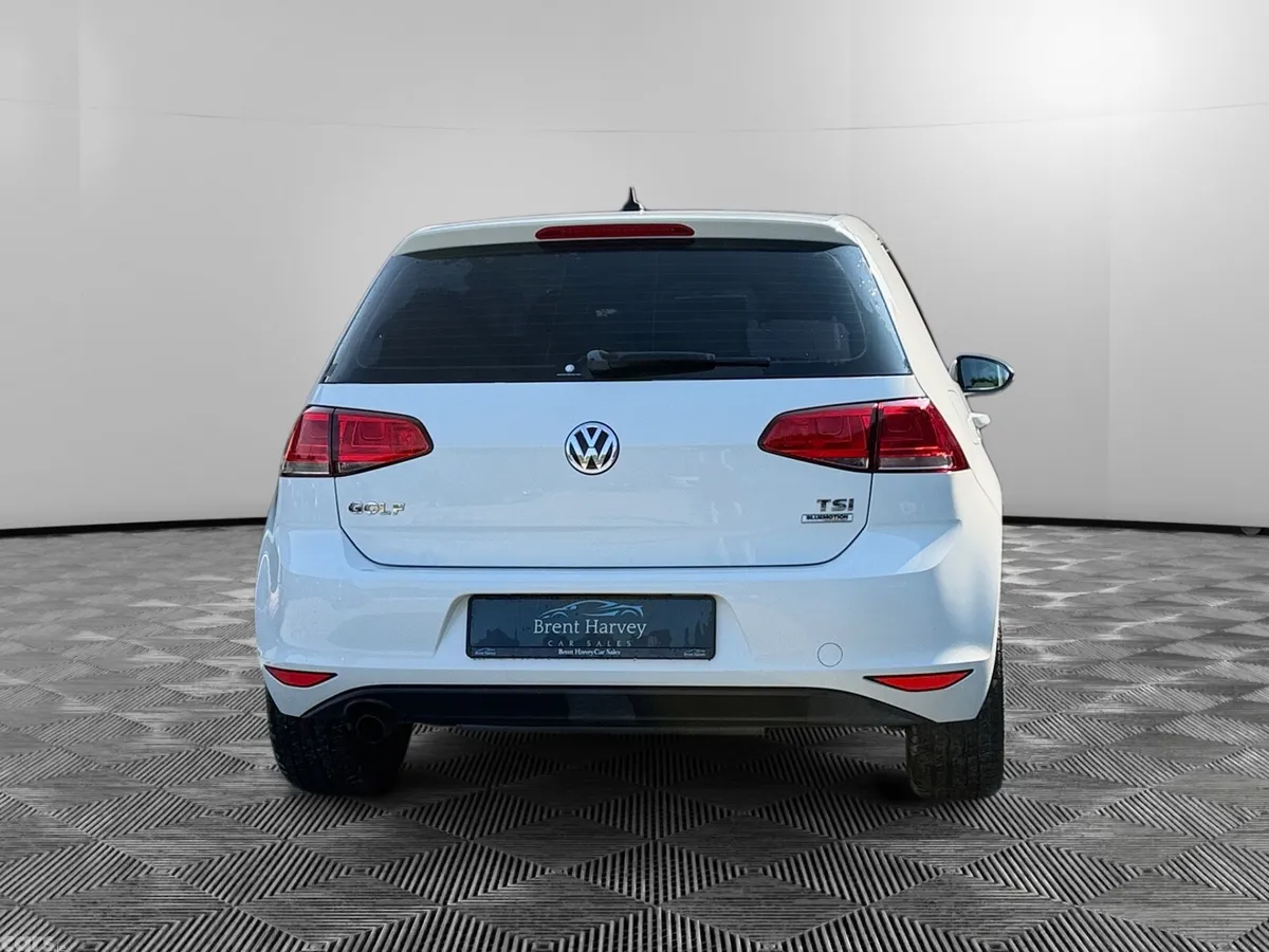 Volkswagen Golf Hatchback, Petrol, 2015, White