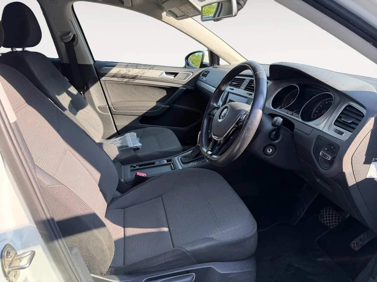 Volkswagen Golf Hatchback, Petrol, 2015, White
